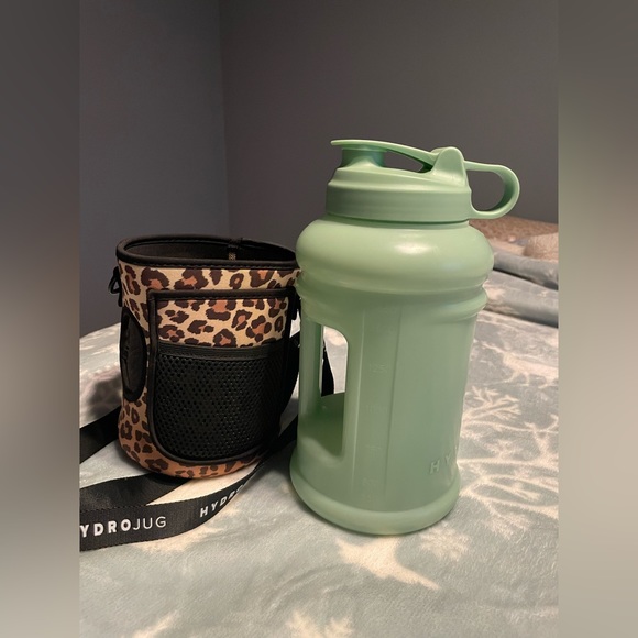 Hydro jug w/ sleeve - Picture 2 of 4